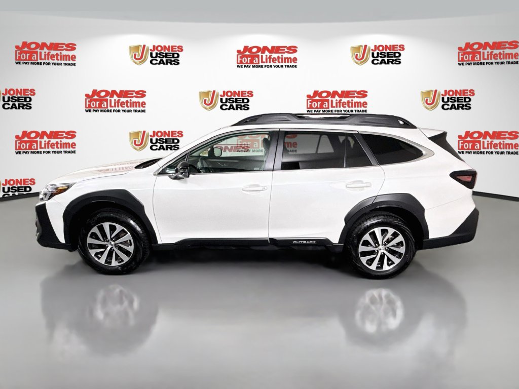 Used 2025 Subaru Outback Premium AWD/4WD image 15