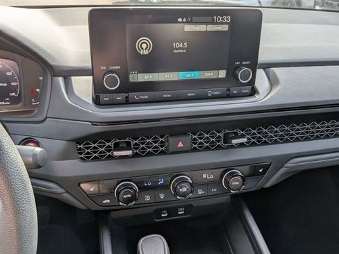 Used 2023 Honda Accord EX image 13