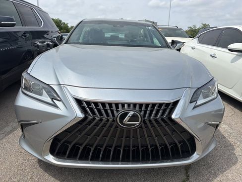 Used 2024 Lexus ES 350 w/ Premium Package image 2