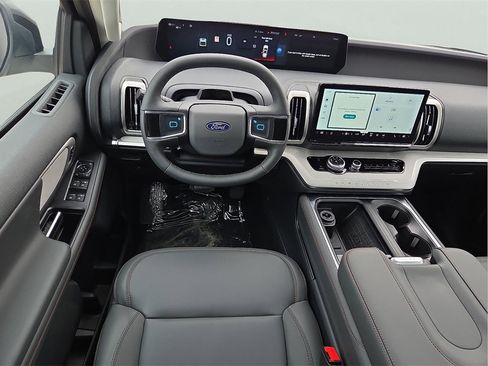 New 2025 Ford Expedition Max Active image 10