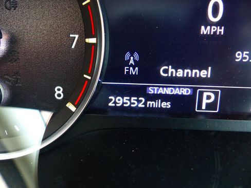 Used 2021 INFINITI QX50 Pure image 32