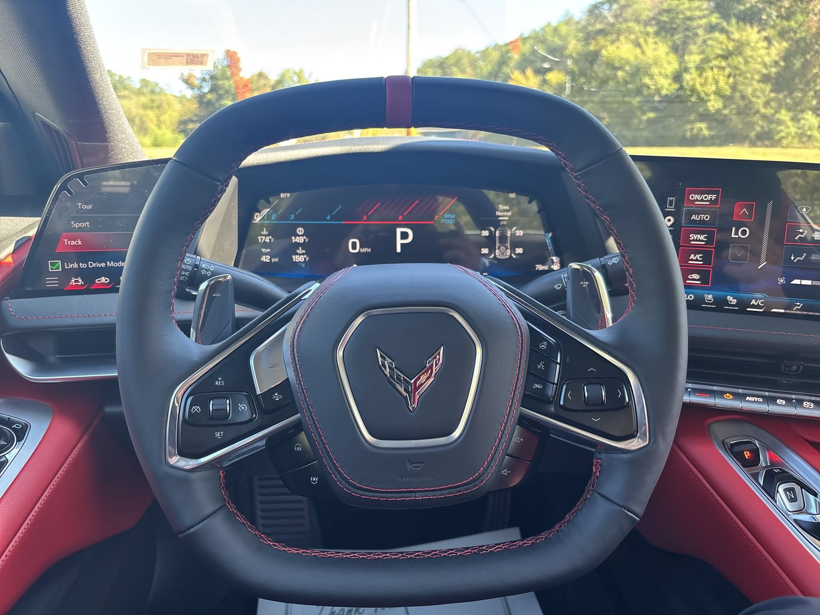 New 2027 Chevrolet Corvette Stingray Convertible w/ 2LT RWD image 17