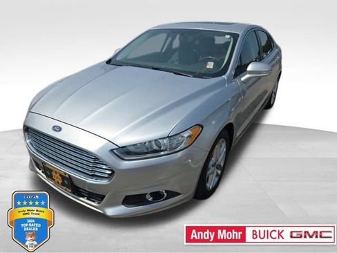 Used 2015 Ford Fusion SE w/ Equipment Group 202A FWD image 1