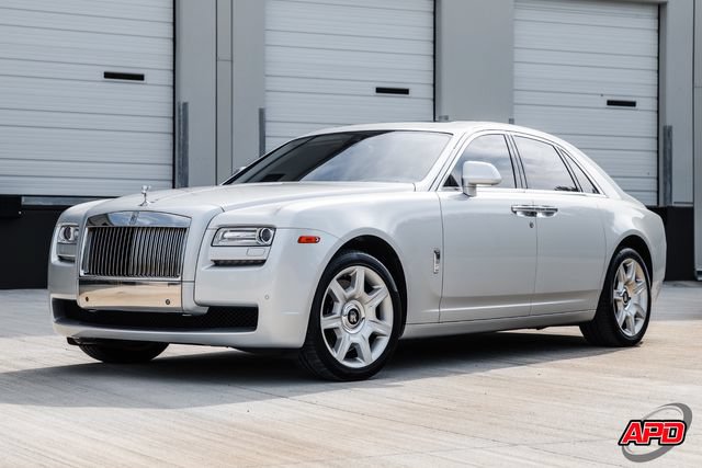 Used 2014 Rolls-Royce Ghost RWD image 34