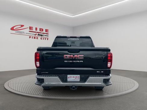 Used 2024 GMC Sierra 1500 SLE AWD/4WD image 5