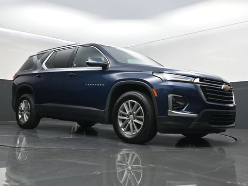 Used 2023 Chevrolet Traverse LT AWD/4WD image 36