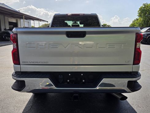 Certified 2022 Chevrolet Silverado 2500 LT w/ Convenience Package AWD/4WD image 4