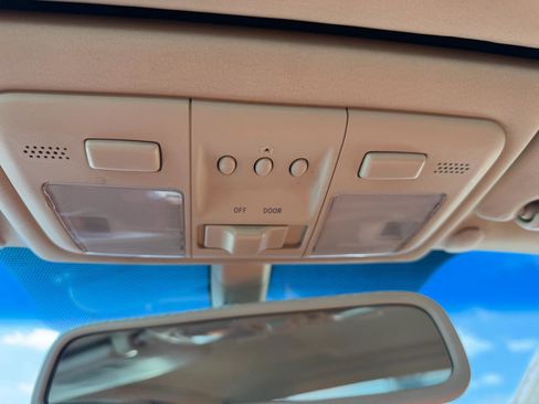 Used 2002 Lexus SC 430 Convertible image 49