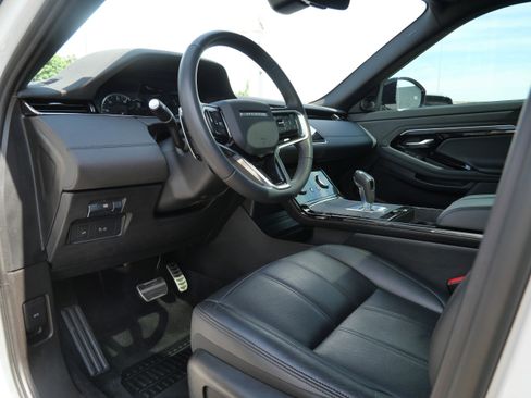 Used 2023 Land Rover Range Rover Evoque R-Dynamic SE AWD/4WD image 13