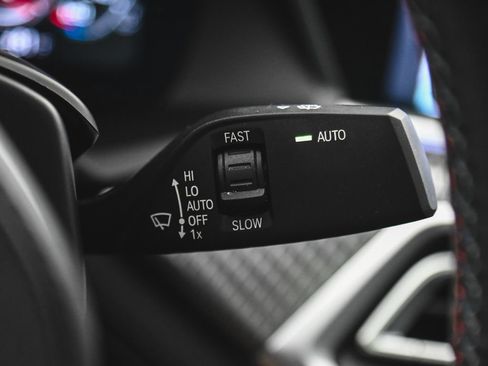 Used 2021 BMW X6 M AWD/4WD image 27