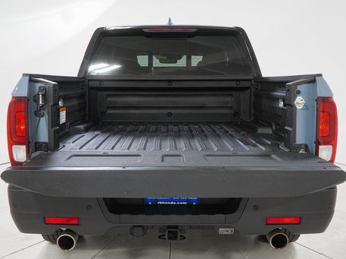 Used 2023 Honda Ridgeline Black Edition image 10
