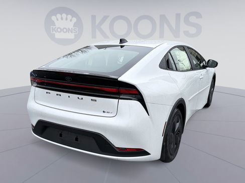 New 2026 Toyota Prius LE image 7