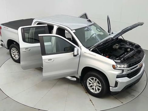 Used 2020 Chevrolet Silverado 1500 LT w/ All-Star Edition image 40