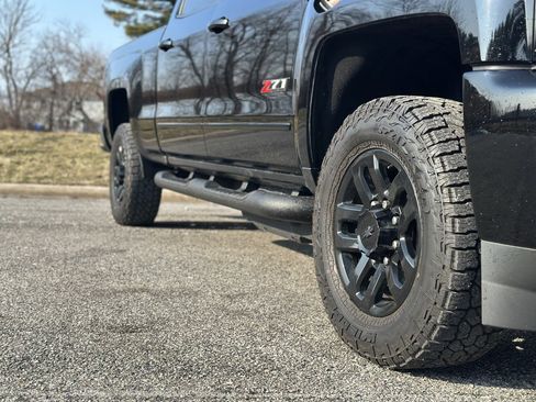 Used 2018 Chevrolet Silverado 2500 LTZ w/ Duramax Plus Package image 9