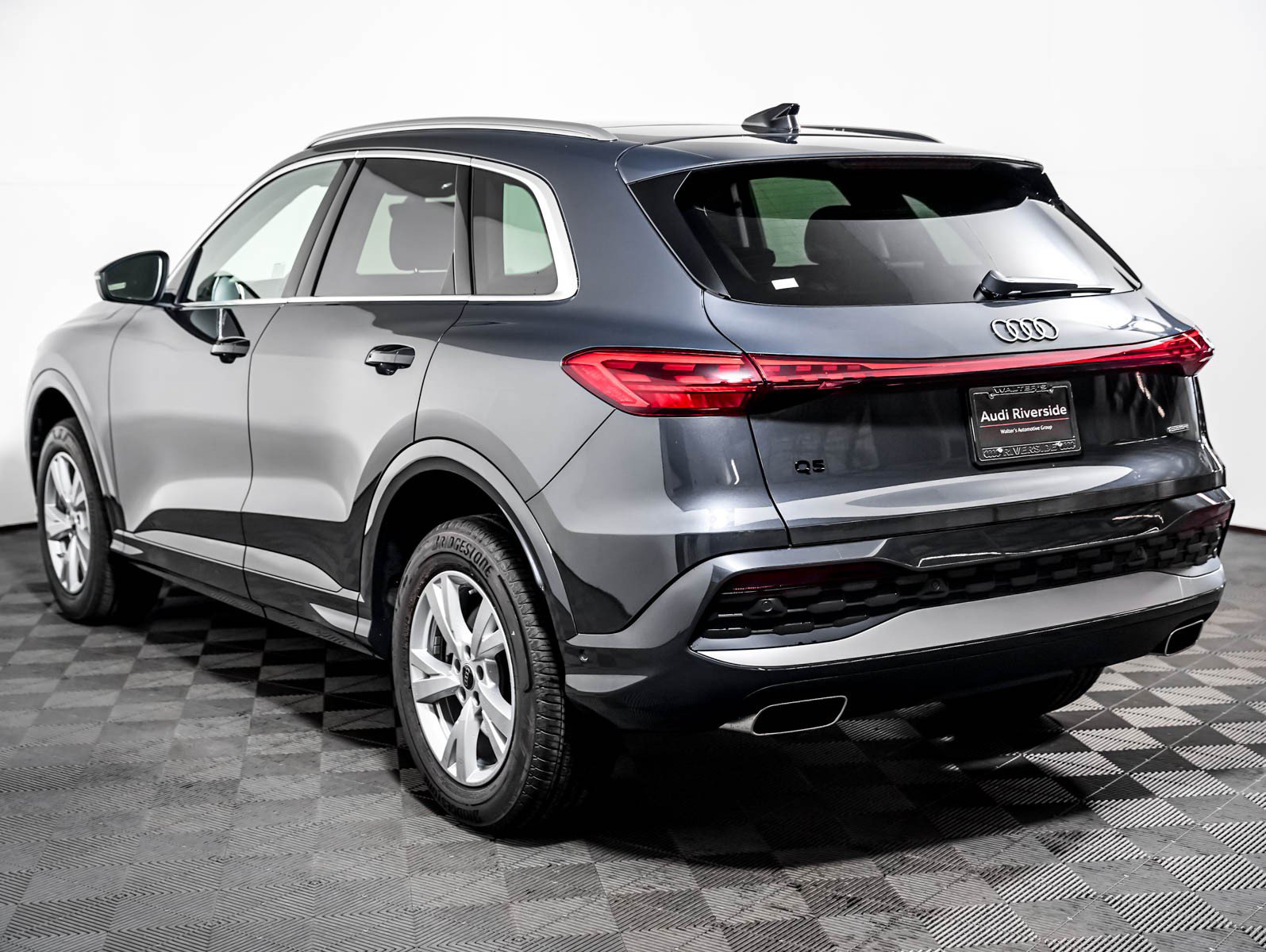 New 2026 Audi Q5 Premium AWD/4WD image 2