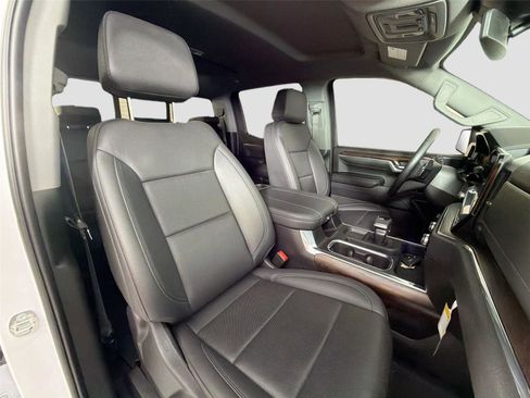 Used 2024 GMC Sierra 1500 SLT RWD image 27