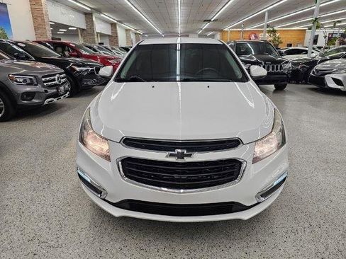 Used 2015 Chevrolet Cruze LT image 2