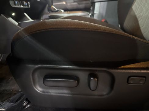 Used 2022 Toyota Tacoma TRD Sport w/ TRD Premium Sport Package image 23