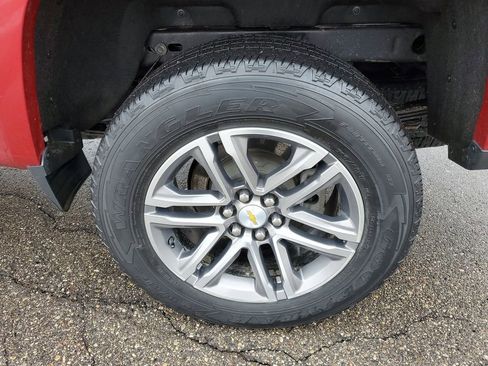 Used 2022 Chevrolet Colorado LT w/ Luxury Package image 31