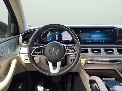 Used 2020 Mercedes-Benz GLE 350 4MATIC w/ Premium Package image 13