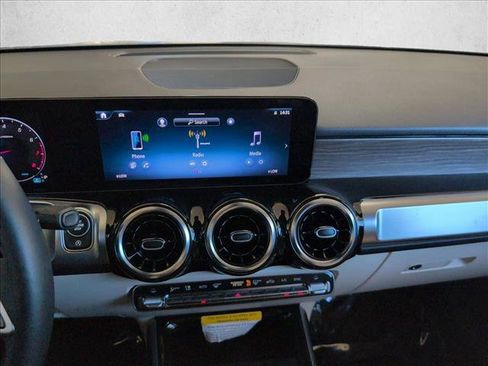 Certified 2026 Mercedes-Benz GLB 250 4MATIC image 15