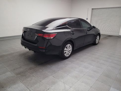 Used 2025 Nissan Sentra S image 9