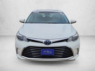 Used 2018 Toyota Avalon Limited FWD video 2