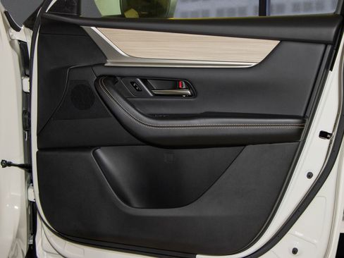 Used 2025 MAZDA CX-90 3.3 Turbo w/ Preferred Package image 15