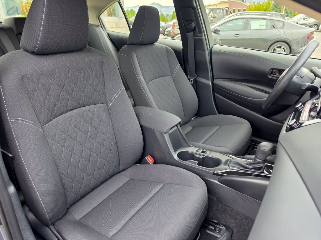 Used 2026 Toyota Corolla LE FWD image 13