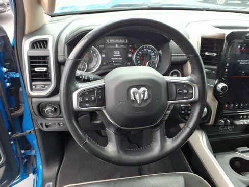 Used 2020 RAM 1500 Laramie AWD/4WD image 7