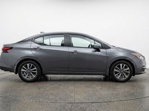 Used 2025 Nissan Versa SV image 11