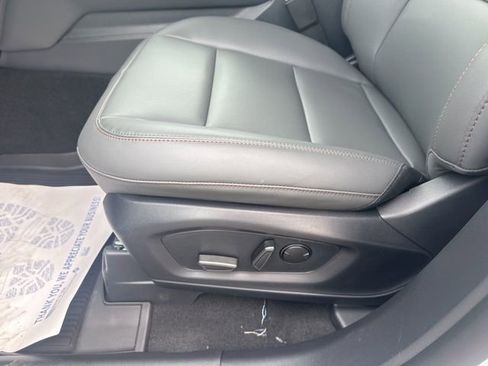 New 2026 Ford Explorer Active image 7