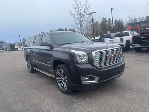 Used 2017 GMC Yukon XL Denali w/ Open Road Package image 3
