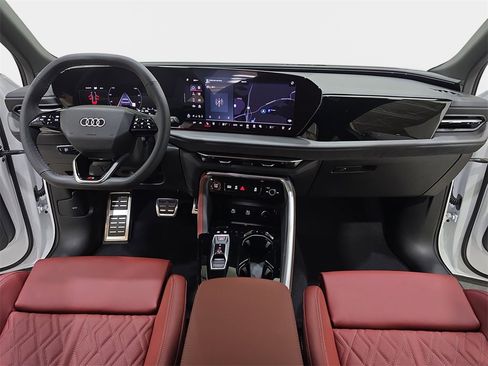 New 2025 Audi SQ5 Premium Plus image 9
