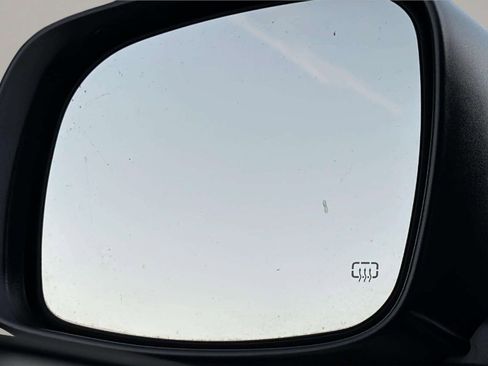 Used 2018 Dodge Grand Caravan SXT w/ Blacktop Package image 42