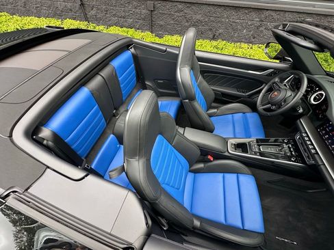 Used 2025 Porsche 911 Turbo S image 41