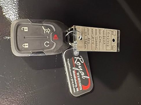 Used 2022 GMC Terrain AT4 w/ Infotainment Package II AWD/4WD image 33