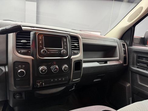 Used 2016 RAM 2500 Tradesman w/ Chrome Appearance Group AWD/4WD image 15