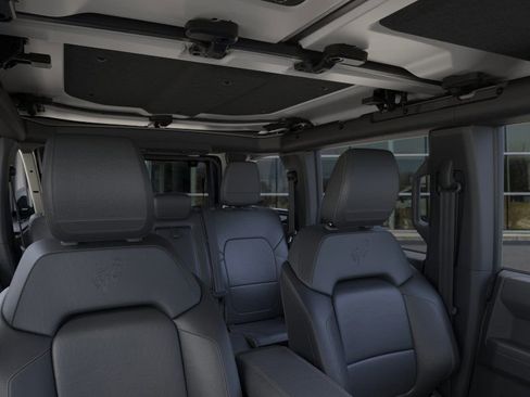 New 2025 Ford Bronco Badlands image 12