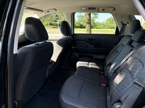 Used 2024 Nissan Pathfinder S w/ Cargo Package AWD/4WD image 25
