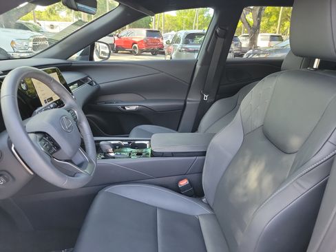 Used 2025 Lexus RX 350 FWD w/ Technology Package image 11