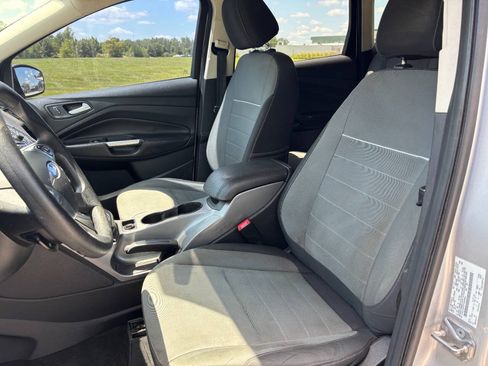 Used 2015 Ford Escape SE FWD image 6