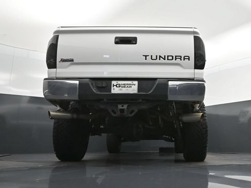 Used 2016 Toyota Tundra SR5 w/ SR5 Upgrade Package AWD/4WD image 41