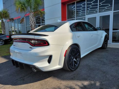 Used 2023 Dodge Charger R/T w/ Blacktop Package RWD image 4