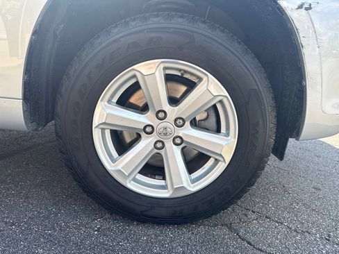 Used 2010 Toyota Highlander 2WD image 45