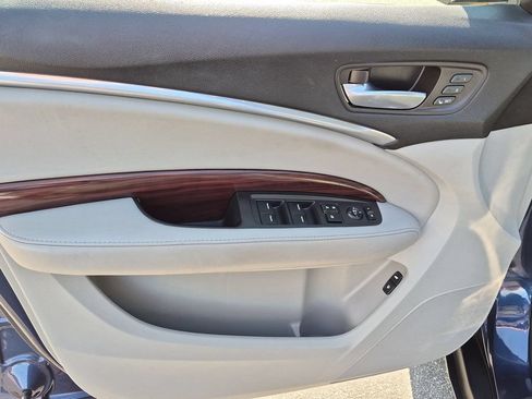 Used 2016 Acura MDX SH-AWD image 25