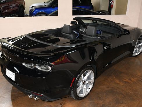 Used 2021 Chevrolet Camaro SS RWD image 79