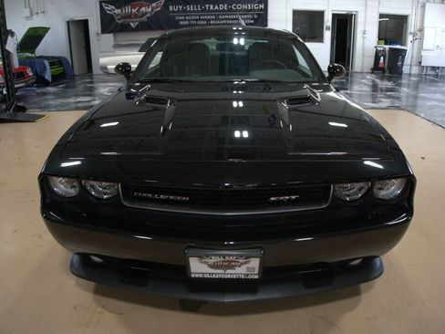 Used 2014 Dodge Challenger SRT8 w/ Harman/Kardon Audio Group image 8