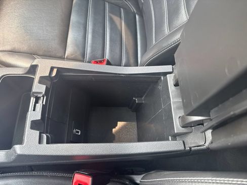 Used 2019 Ford Escape Titanium FWD image 14