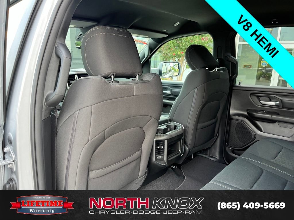 New 2026 RAM 1500 Express AWD/4WD image 15